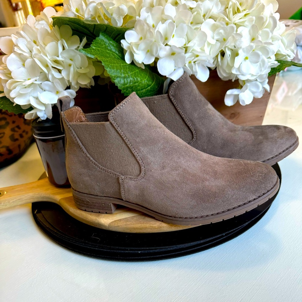 Eurosoft Suede Boots